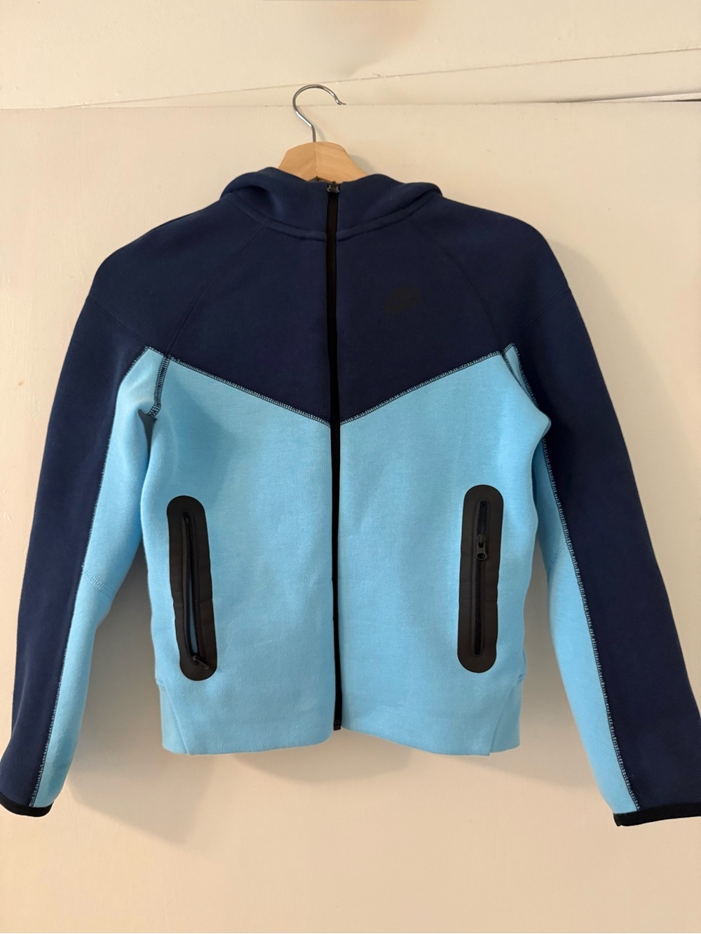 Nike Kids Navy and Light Blue Full-Zip Puffer Jacket